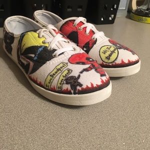 Item sold. Contact me to order.